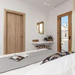Saronada Lägenhet *