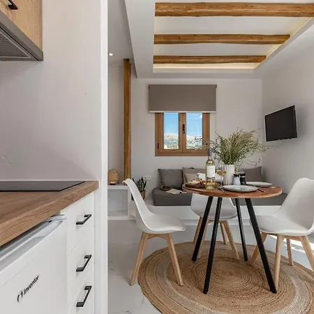 Saronada Apartmán *