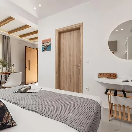 Apartment Saronada