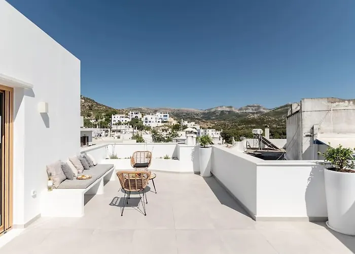 Apartament Saronada Kinitharos