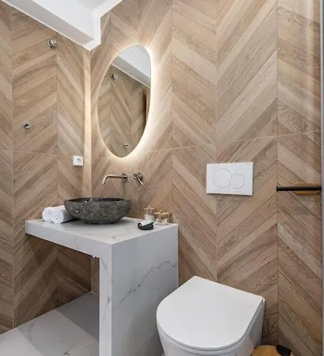 Saronada * Kinitharos