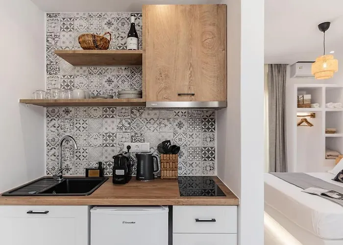 Apartament Saronada *