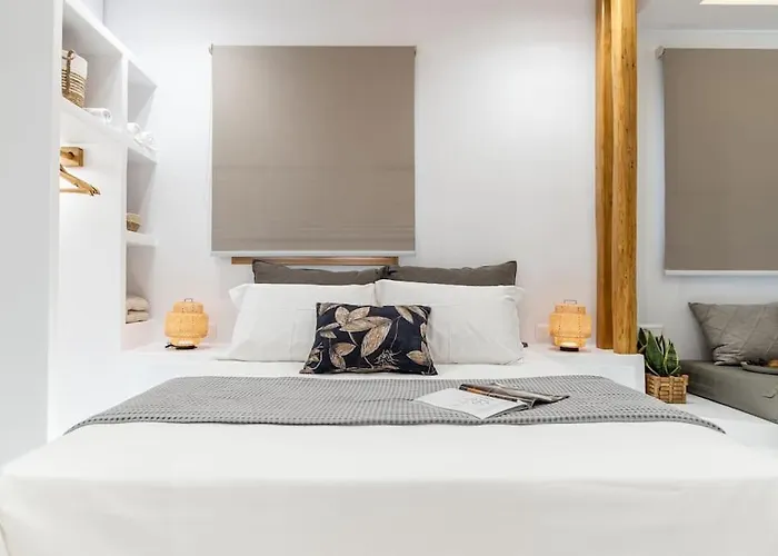 Apartament Saronada *